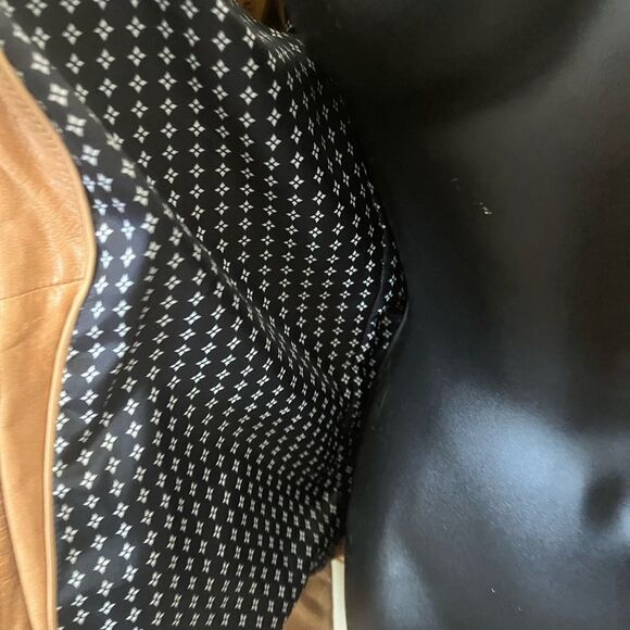 Danier Light Brown Leather Women's Jacket size SP - Picture 5 of 12